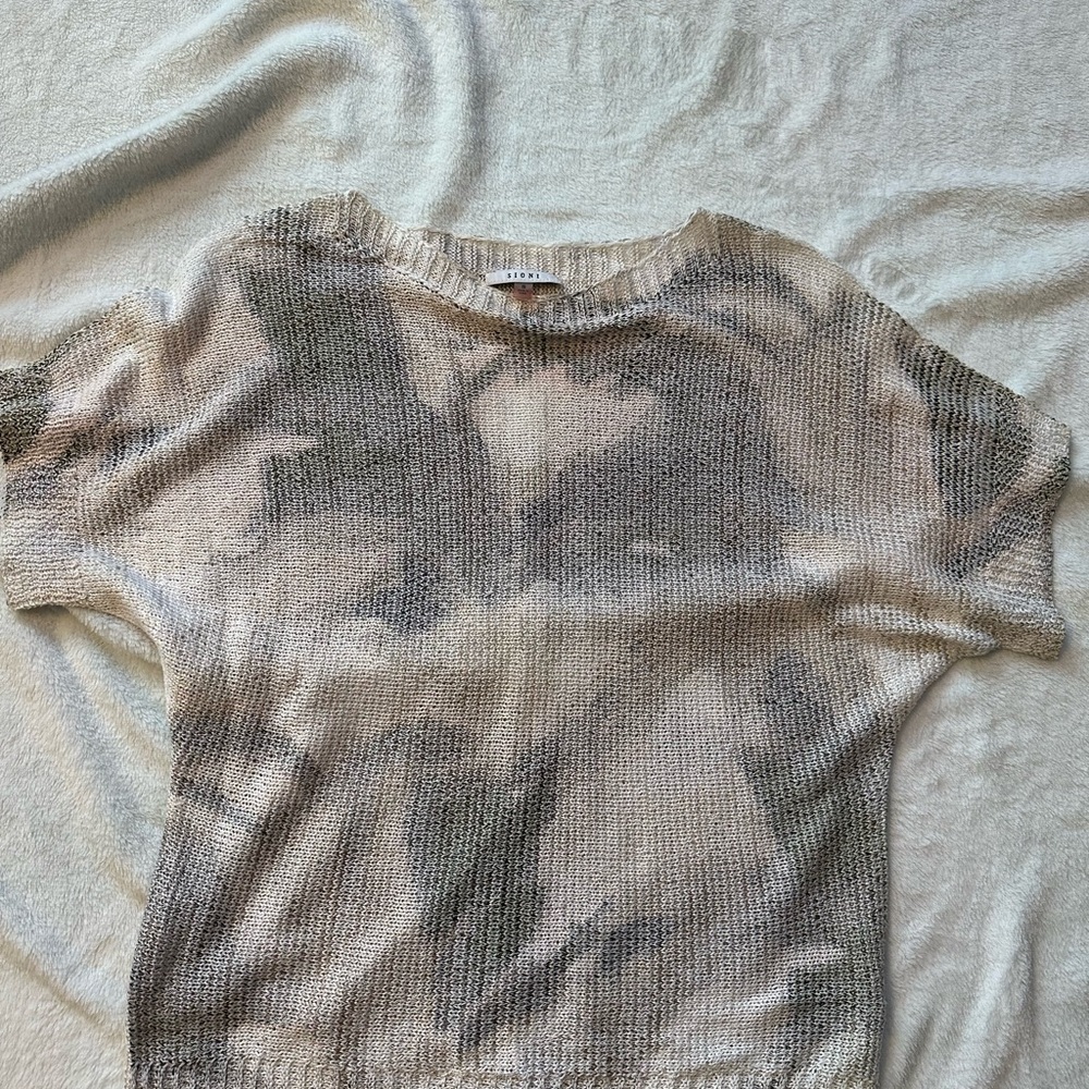 Sioni Beige and Gray Knit Top